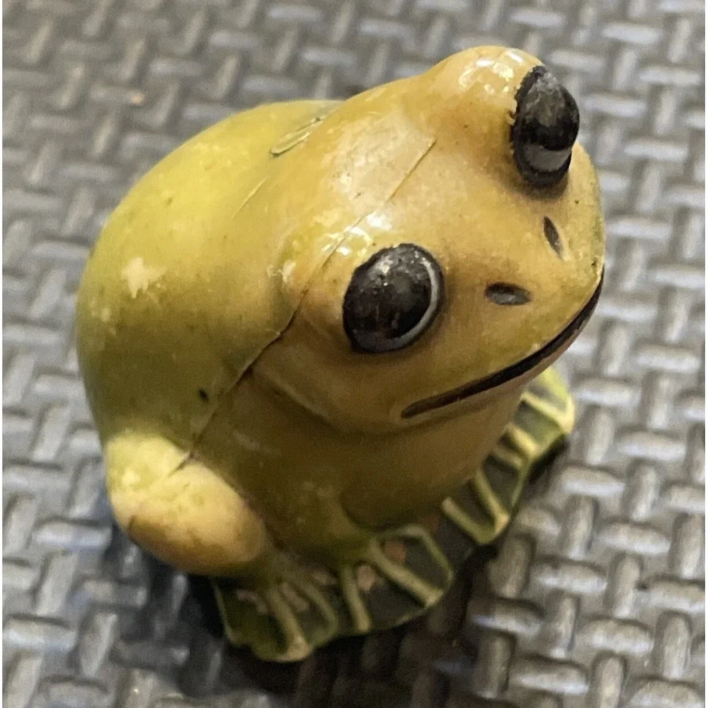 Vintage 70's Frog Toad Set Figurine 1.5